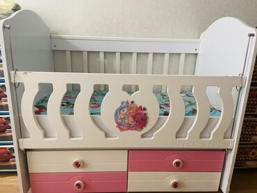 palet nədir: Qız üçün, İşlənmiş, Dördbucaq, Beşik, Matras ilə, Yellənmə mexanizm ilə