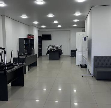 70: Продажа офисов 70 м², 1 этаж — 8