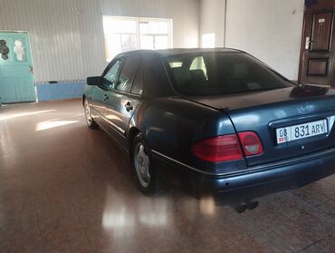 мерс гурзовой 814: Mercedes-Benz E-Class: 1997 г., 2.3 л, Механика, Бензин, Седан