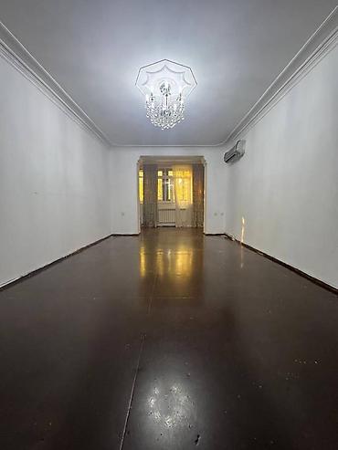 Mənzillər: Bakı, Yasamal, 3 otaqlı, Köhnə tikili, m. Elmlər Akademiyası, 50 kv. m — 9
