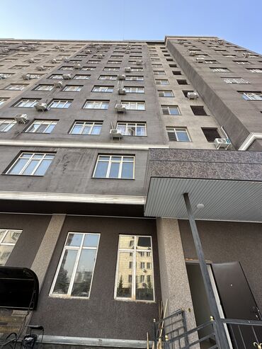 квартира долгосрочной: 3 бөлмө, Менчик ээси, Чогуу жашоосу жок, Толугу менен эмереги бар