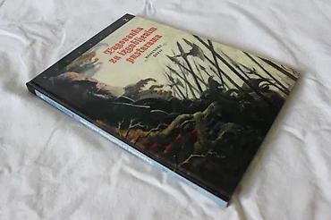 lampe za lovce: PERLE 14, TUGOVANKA ZA IZGUBLJENIM PUSTARAMA 2 HC, DARKWOOD | Perle — 1
