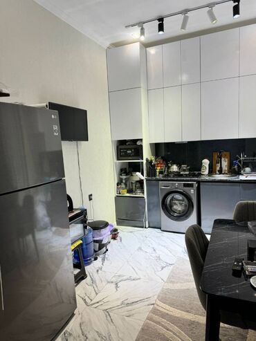 Həyət evləri və villaların satışı: Şüvəlan qəs. 4 otaqlı, 130 kv. m, Yeni təmirli — 9