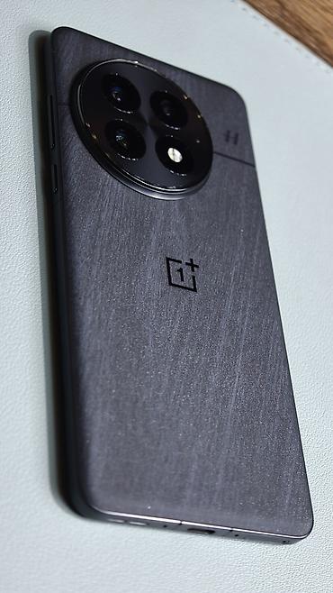 OnePlus: OnePlus 13, Б/у, 256 ГБ, цвет - Черный, 2 SIM — 10