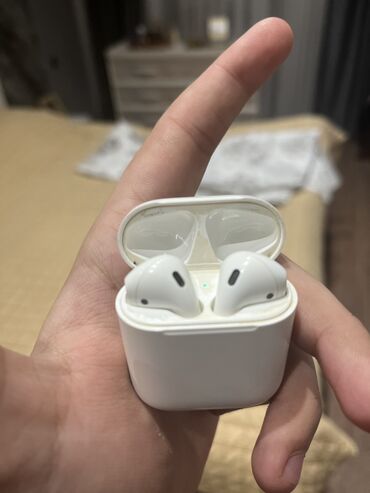 bluetooth наушники p: Airpods 2 Öz qiymeti 500 dür sadece elimyandıdadır deye satılır real