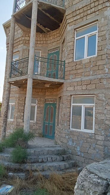 Həyət evləri və villaların satışı: Savalan 8 otaq, 300 kv. m, Kredit yoxdur, Təmirsiz