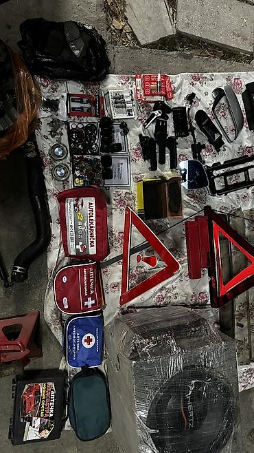 Другие автозапчасти: Большой набор автотоваров и запчастей (разные позиции) Состав по — 5