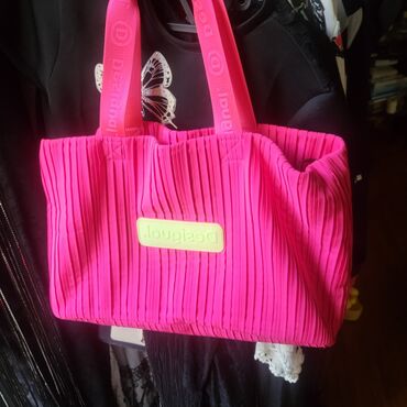 elegantna roze haljinica: DESIGUAL, veca torba, nosena par puta, kao nova!