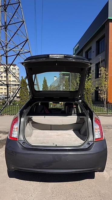 Toyota: Toyota Prius: 2013 г., Гибрид, Хэтчбэк — 11
