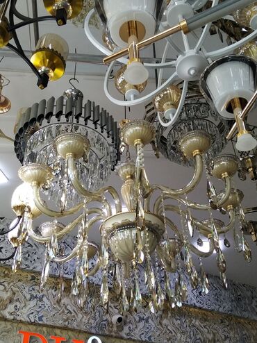 cılçıraq: Çılçıraq, 10 və daha çox lampa, Xrustal
