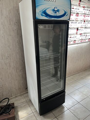 пк стол: Кафе үчүн үстөл жана отургуч, Колдонулган, Өзү алып кетүү