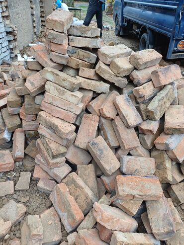 бу крпич: Кирпич