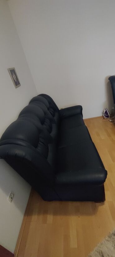 Ostali nameštaj: Na prodaju trosed i dve fotelje, teget boja, trosed je na razvlacenje — 3