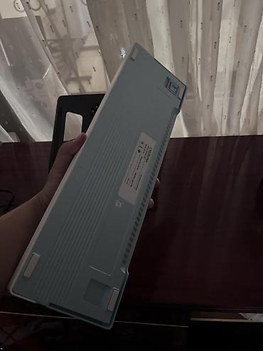 lian li: Подставка для ноутбука с охлаждением и регулировкой угла наклона. Плюс — 5