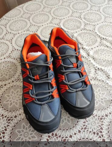 обувь мужская 43: Продам треккинговые кроссовки Humtto. Новые, размер 45, но подойдёт