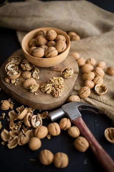 грецкий орех цена бишкек: ‼️Продаю ГРЕЦКИЕ ОРЕХИ‼️Урожай 2023г.Чистый,сухой,вкусный! Чистятся
