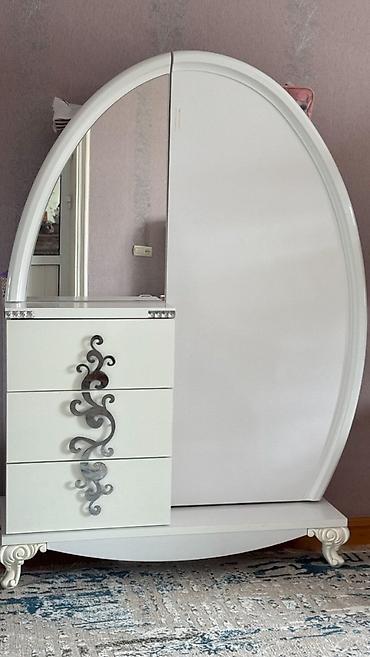 işlenmiş kamod: İkinəfərlik çarpayı, Malayziya, İşlənmiş — 4