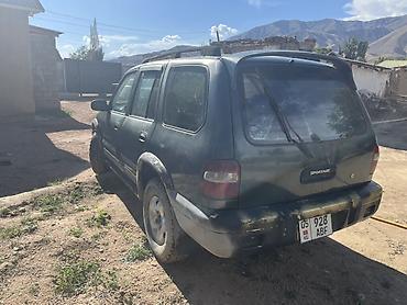 фары на пассат б 5: Kia Sportage: 1999 г., 2 л, Кол менен иштөөчү, Бензин, Жол тандабас — 4