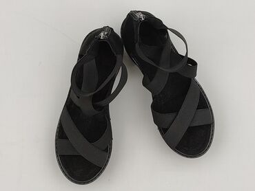 szerokie kapcie: Sandals for women, size 38