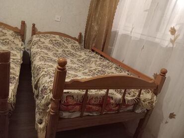 Кровати: Б/у, Односпальная кровать, Без подьемного механизма, С матрасом, Без выдвижных ящиков, Турция