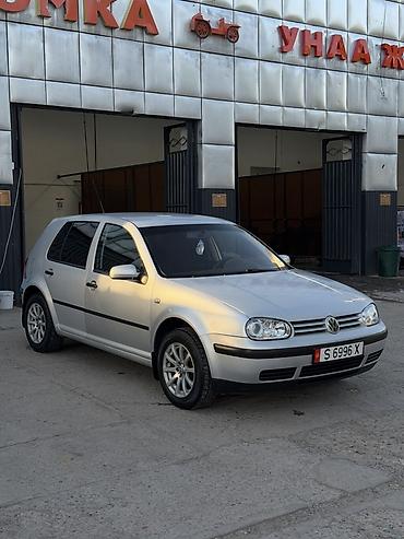 555: Volkswagen Golf: 1998 г., 1.6 л, Механика, Бензин, Хэтчбэк — 2
