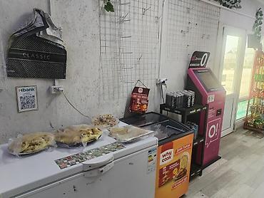 Торговля: Магазин «Акчолпон» Формат: продуктовый магазин у дома. Ассортимент — 3