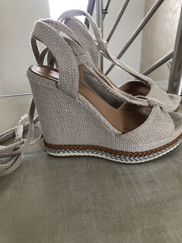 steve madden ravne sandale: Sandale, 37