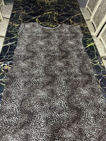 yay koynekleri: Leopard naxışlı qadın paltarı - Stil: Düz kəsim, rahat siluet - Yaxa