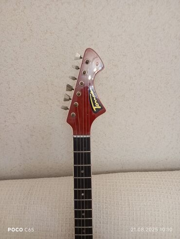 Elektro gitaralar: Elektron gitara, 6 sim, İşlənmiş, Ünvandan götürmə -da lalafo.az — 4 Elektro gitaralar: Elektron gitara, 6 sim, İşlənmiş, Ünvandan götürmə — 4