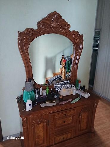 klassik yataq mebelleri: Klassik üslubda tam yataq otağı və qonaq otağı mebel dəsti Təsvir: - — 4