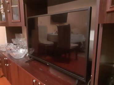 Televizorlar: İşlənmiş Televizor JVC DLED 82" 4K (3840x2160), Ünvandan götürmə