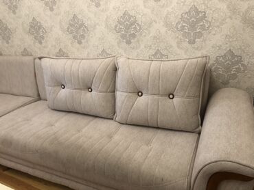 Vauxhall: Künc divan, Parça