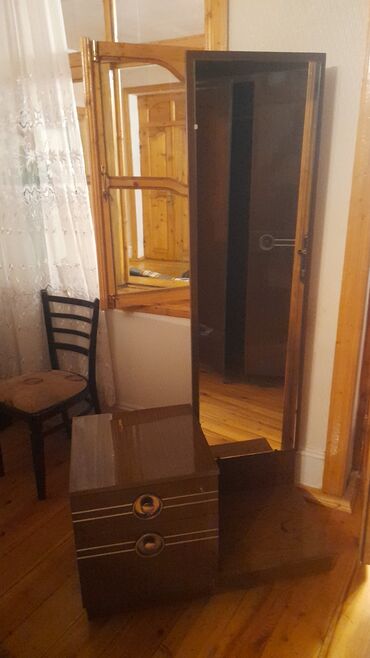 продам двери межкомнатные: Kompakt dəhliz üçün paltar asqısı və güzgülü tumbalı mobilya dəsti