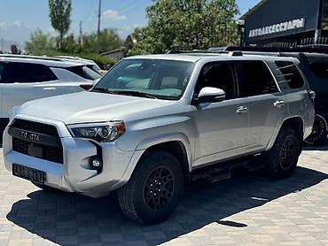 alba: Toyota 4Runner: 2022 г., 0.4 л, Автомат, Бензин, Внедорожник — 2