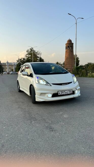 Honda: Honda Fit: 2008 г., 1.5 л, Автомат, Бензин