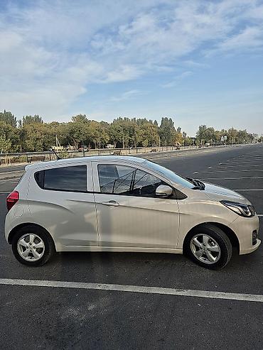 byd champion: Chevrolet Spark: 2020 г., 1 л, Вариатор, Бензин, Хэтчбэк — 4
