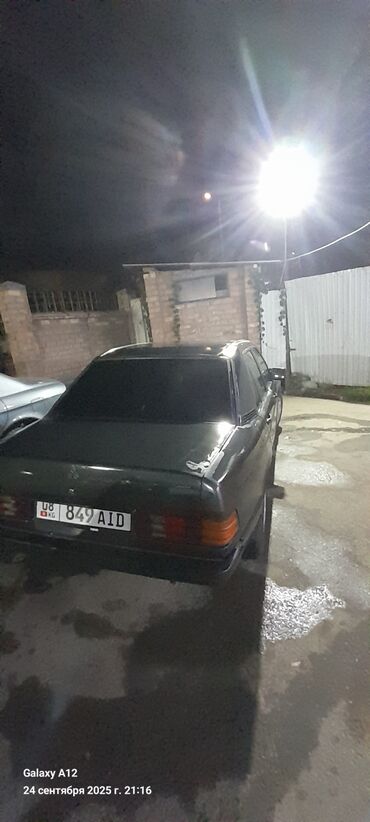 срочно продаю машину бишкек: Mercedes-Benz 190: 1987 г., 2 л, Механика, Бензин, Седан
