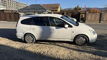 step 2: Honda Stream: 2001 г., 1.7 л, Автомат, Бензин, Минивэн — 3