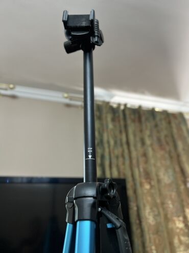 Другие аксессуары для фото/видео: Продаю ШТАТИВ прочный и практичный на железной ножках Штатив Jmary с — 33