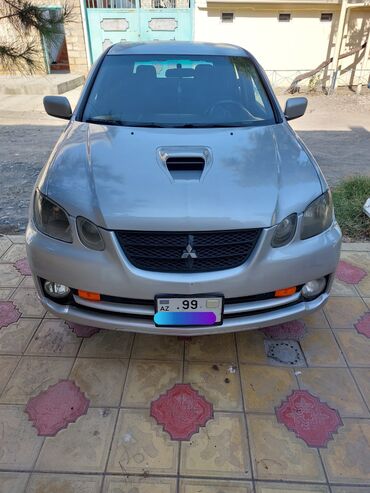 motolar: Mitsubishi Airtek: 0.2 l | 2001 il 245000 km Hetçbek