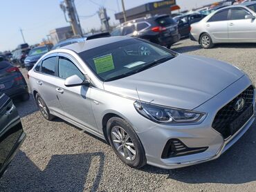 автомобиль на кредит: Hyundai Sonata: 2019 г., 2 л, Автомат, Газ, Седан