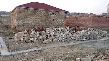 manqal kerpic: Masazırda köhnə şok marketin arxasında yerləşir ( 2 Sotdu Kupcalı — 1