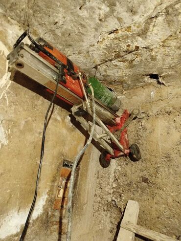 elektrik mişarı satılır: Divar və tavanlarda dəqiq kəsimlər üçün nəzərdə tutulmuş beton kəsici