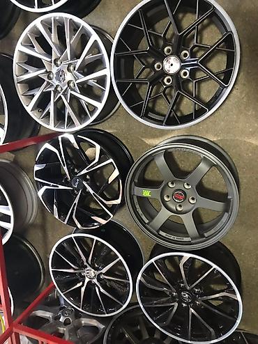 Диски: Литые Диски R 15 Replica, Комплект, отверстий - 5, Новый — 5