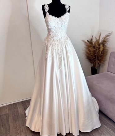 Toy paltarları: 150-200-300 Gelinlikleri bağlandığımız üçün satırıq. Türkiye -da lalafo.az — 18 Toy paltarları: 150-200-300 Gelinlikleri bağlandığımız üçün satırıq. Türkiye — 18