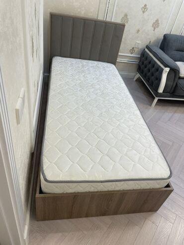 carpayl: Təknəfərlik çarpayı, Bazasız, Matras ilə, Siyirməsiz