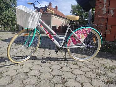 Bicikli za odrasle: Gradski ženski bicikl „Jasmin“ sa cvetnim detaljima CENA:200e - Ram — 2