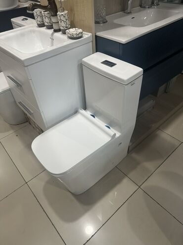 Moydadırlar: Ağ rəngli keramika Çanaq və iki geniş siyirməli ağ qapalı şkafı olan — 11