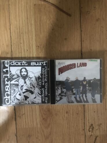 Kasete, CD i DVD: Kompilacija muzičkih albuma uključuje različite žanrove i izvođače na lalafo.rs Kasete, CD i DVD: Kompilacija muzičkih albuma uključuje različite žanrove i izvođače