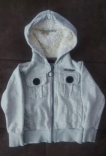 Kompleti: Paket odeće za dečaka (više komada): 1) Siva dukserica sa kapuljačom — 1